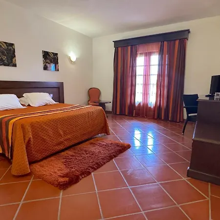 Herdade Real Hotell 4*