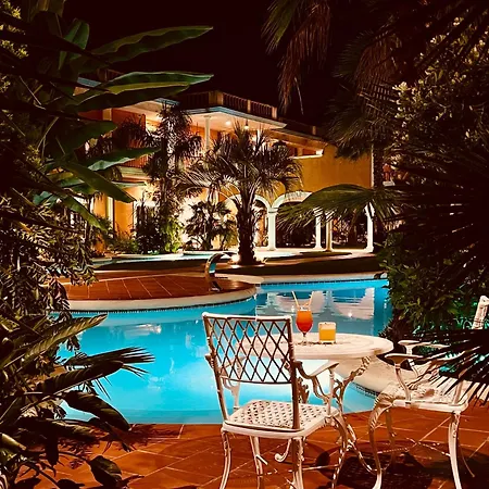 海尔达德拉戈雷尔酒店 酒店 4*